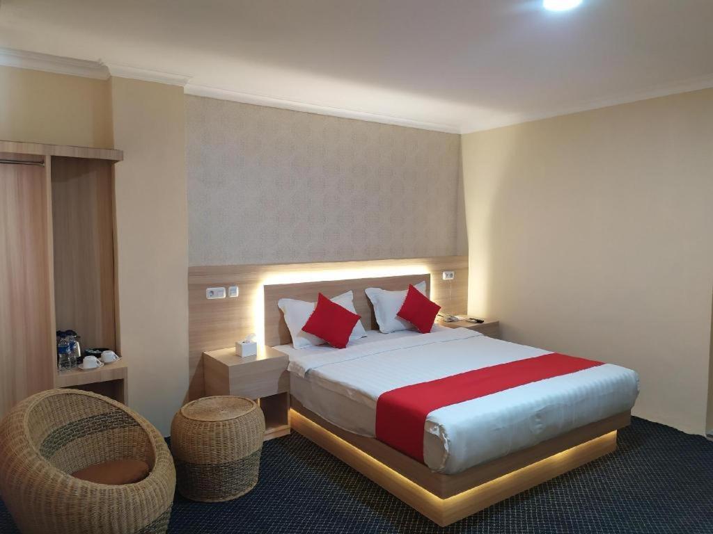 รังกาโยบาซา โฮเต็ล ปาดังปันจัง Hotel บูกิตติงกี ภายนอก รูปภาพ